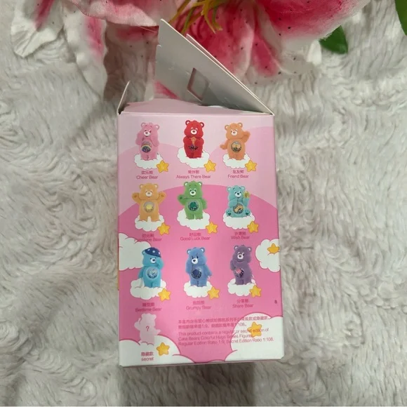 Pop Mart Care Bears Colorful Hugs Wish - Picture 7 of 10